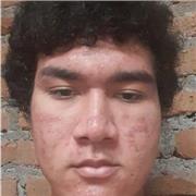 Profesor de matemáticas imparte clares a todos los niños